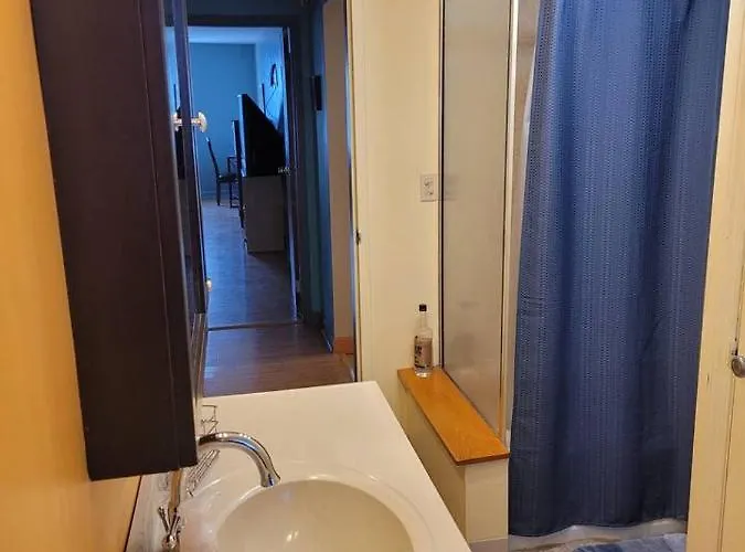 Great Getaway 2 Bedrooms Sleeps 1 To 4 Apartment *