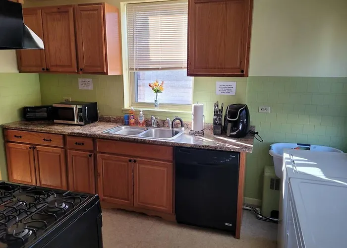 Apartment Great Getaway 2 Bedrooms Sleeps 1 To 4